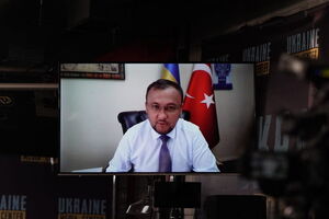 Боднар подчеркнул, что решение о вывозе зерна из украинских портов пока не принято