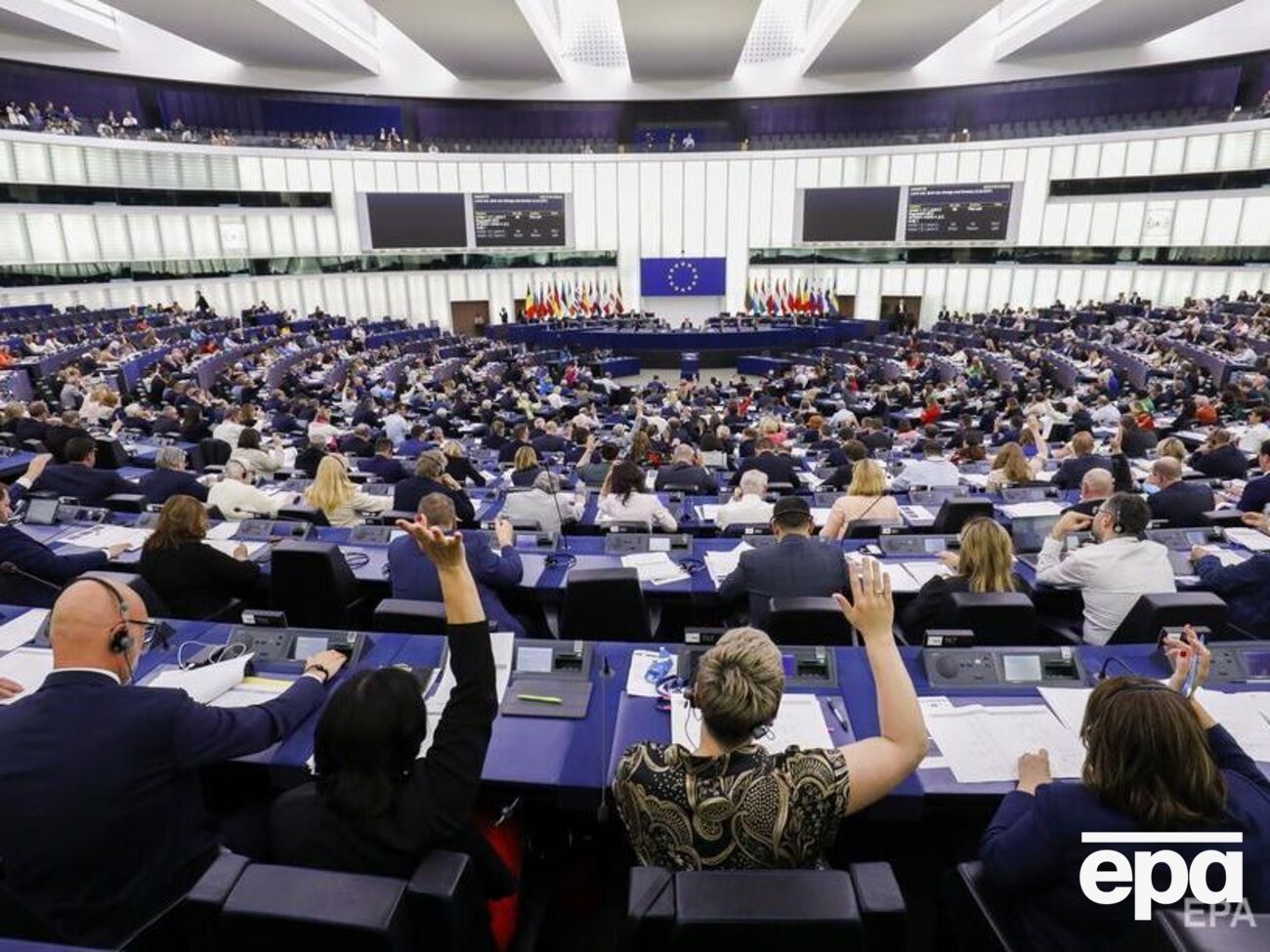 Резолюцию поддержали 529 депутатов Европарламента