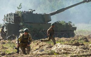 ЗСУ змушені вести маневрову оборону, зазначив Залужний