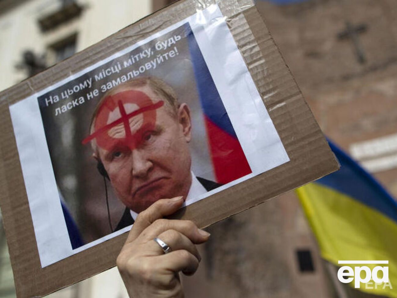 В детском стишке Путин погибает, объевшись блох