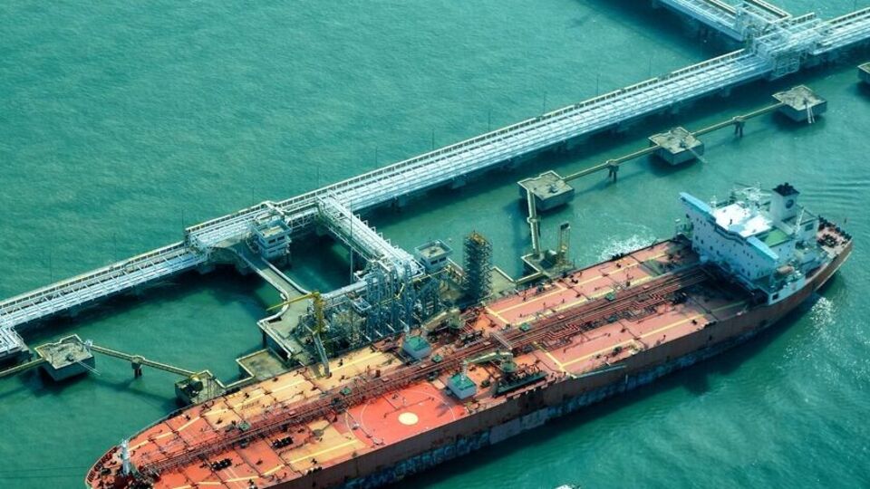 Індія допомагає сертифікувати російські судна на експорт нафти з РФ