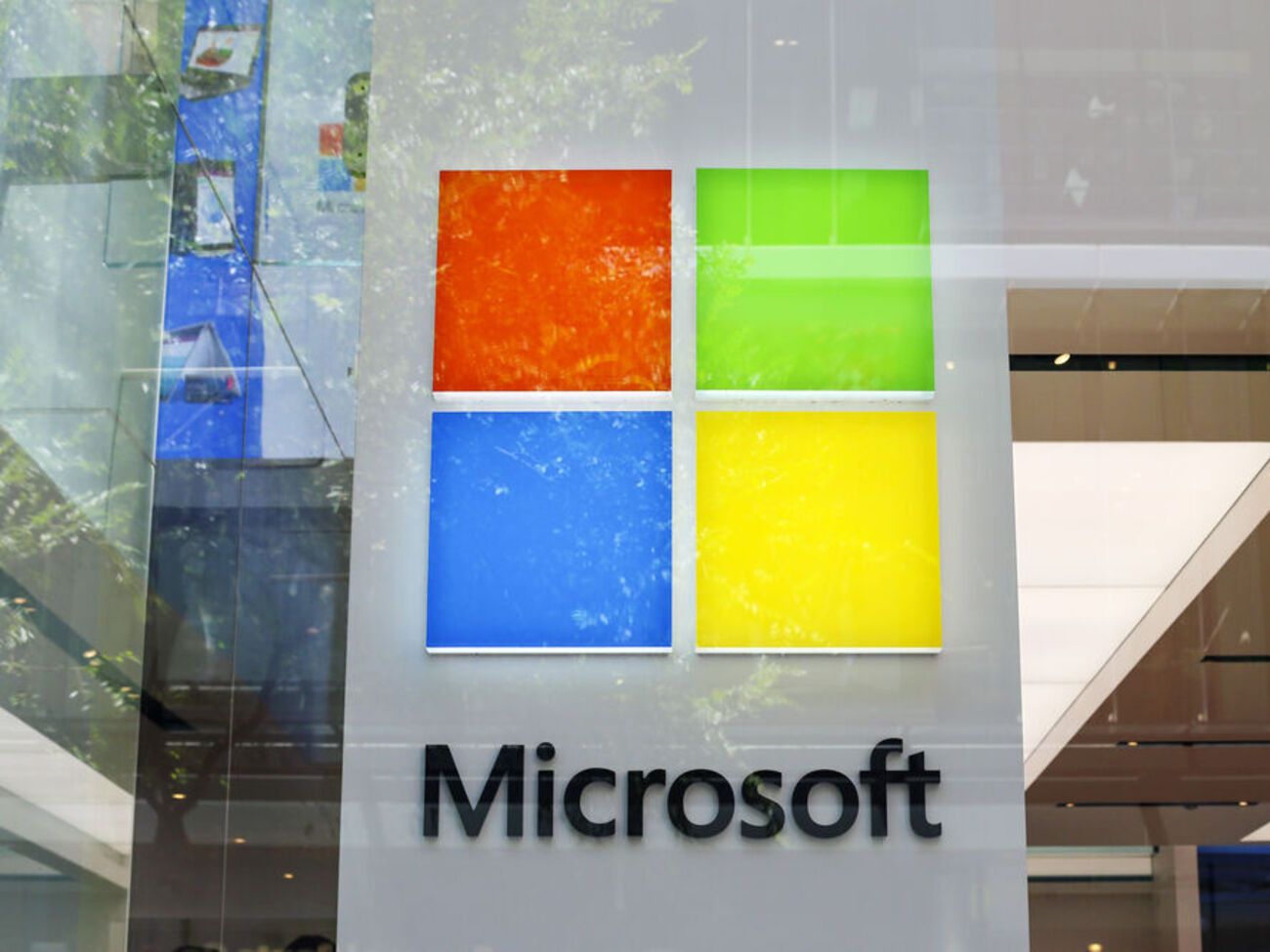 У березні Microsoft оголосила про припинення продажів своїх товарів та надання послуг на території Росії
