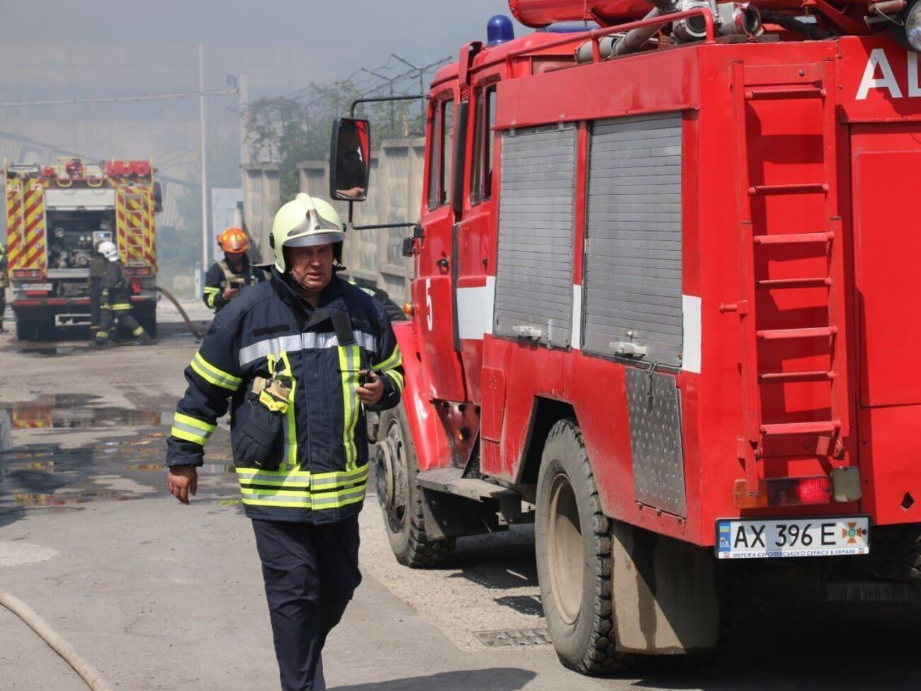 Спасателям пришлось тушить пожар в спорткомплексе одного из вузов Харькова после обстрела оккупантов