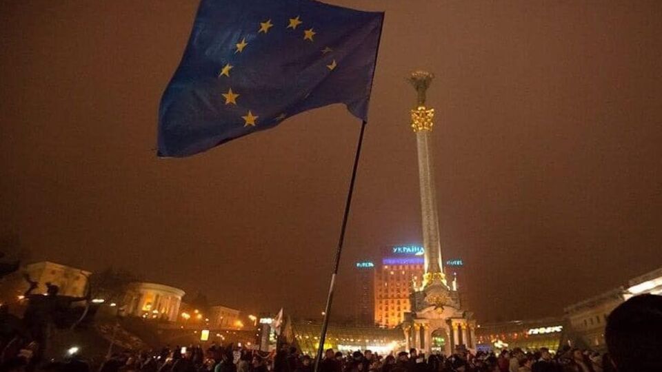 Украина стремится в ЕС десятки лет. На фото – 22 ноября 2014 года в Киеве, начало Евромайдана