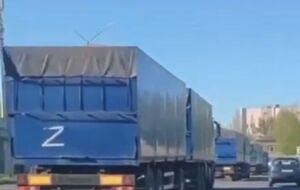 Конвой от 30 до 50 машин под охраной оккупантов выезжает из Мелитополя ежедневно, отметил Федоров