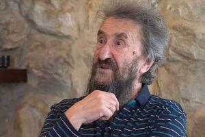 Губерман: "Эпоха обернулась дикой сказкой и в древние вернула времена, российская орда сродни татарской, но только с артиллерией она"