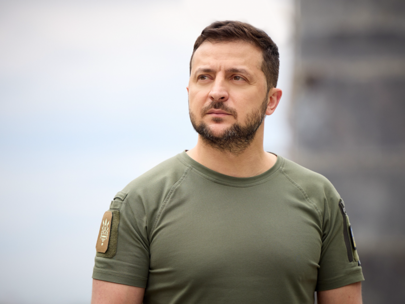 Зеленский: Были времена, когда мы не могли вечером взять билеты и наутро полететь в Европу. Мы стояли в очередях. Документы, визы. Помните?