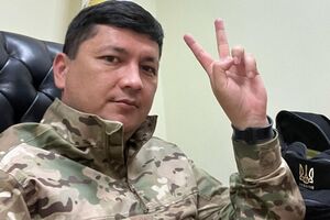 Кім разом із дружиною Юлією виховує трьох дітей