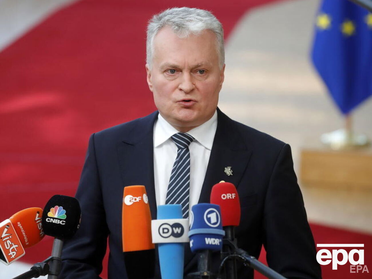 Литва должна и будет применять санкции ЕС, отметил Науседа