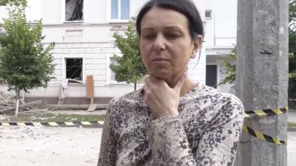 На жінку та її чоловіка обвалилися другий поверх і дах будинку