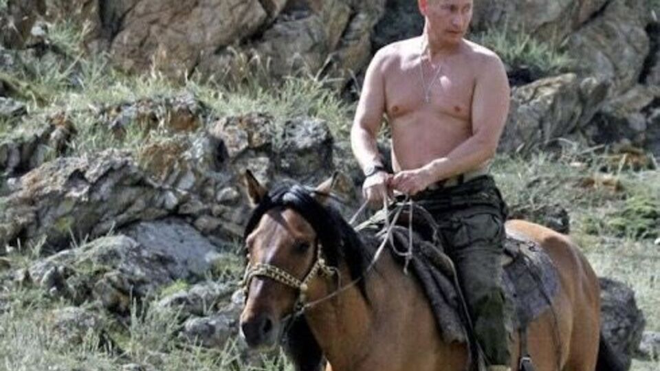 Официальная фотосессия Путина на природе в Тыве, 2009 год
