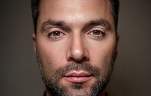 Арестович згадав анекдот про зека, роздивляючись "Міс Крим 2022"