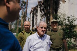 Риш посетил Международный аэропорт Антонов