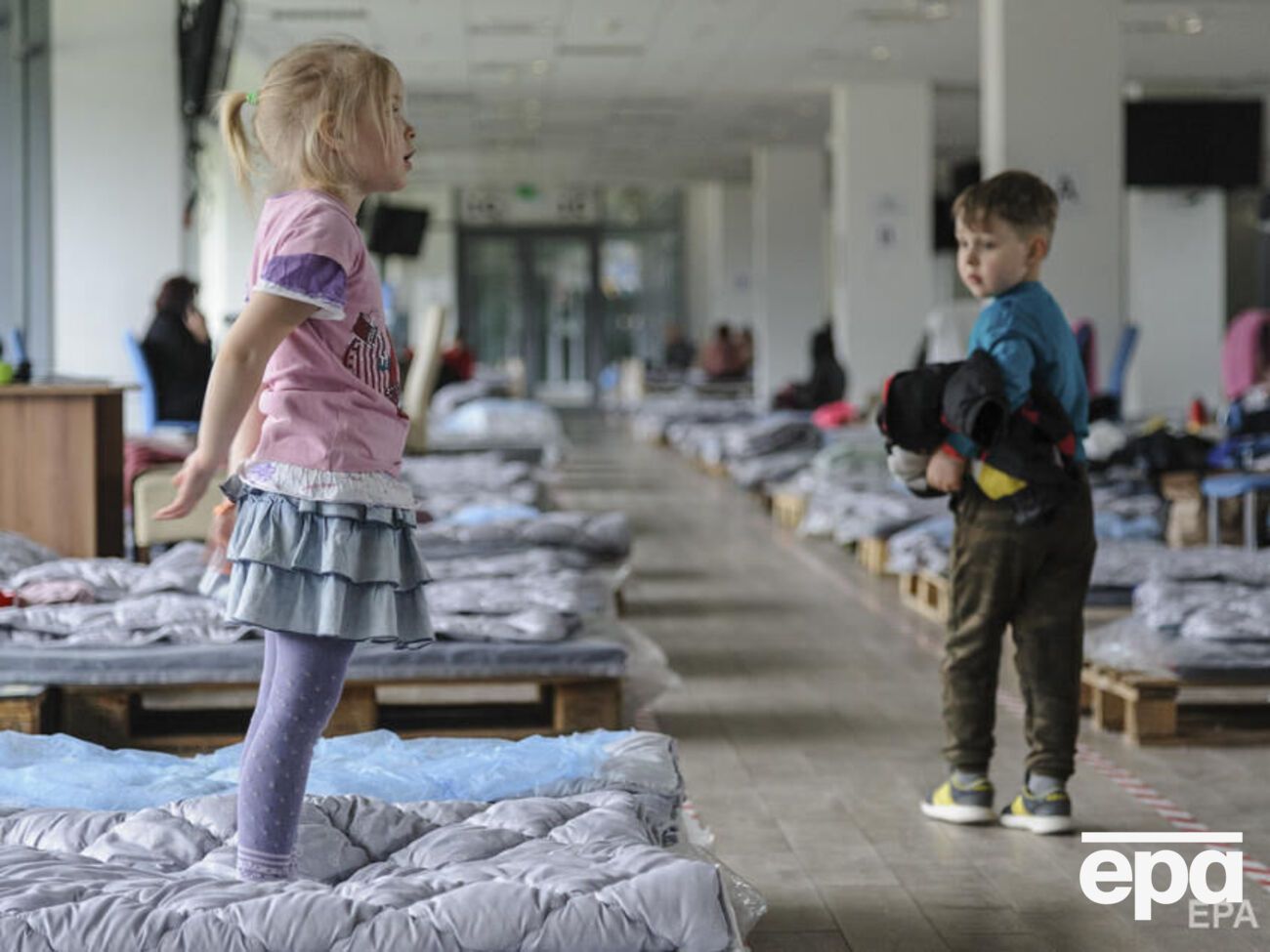 Оккупанты расселяют незаконно депортированных детей по разным регионам и готовят к усыновлению, заявила Герасимчук