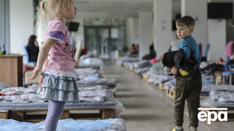 Окупанти розселяють незаконно депортованих дітей по різних регіонах і готують до усиновлення, заявила Герасимчук