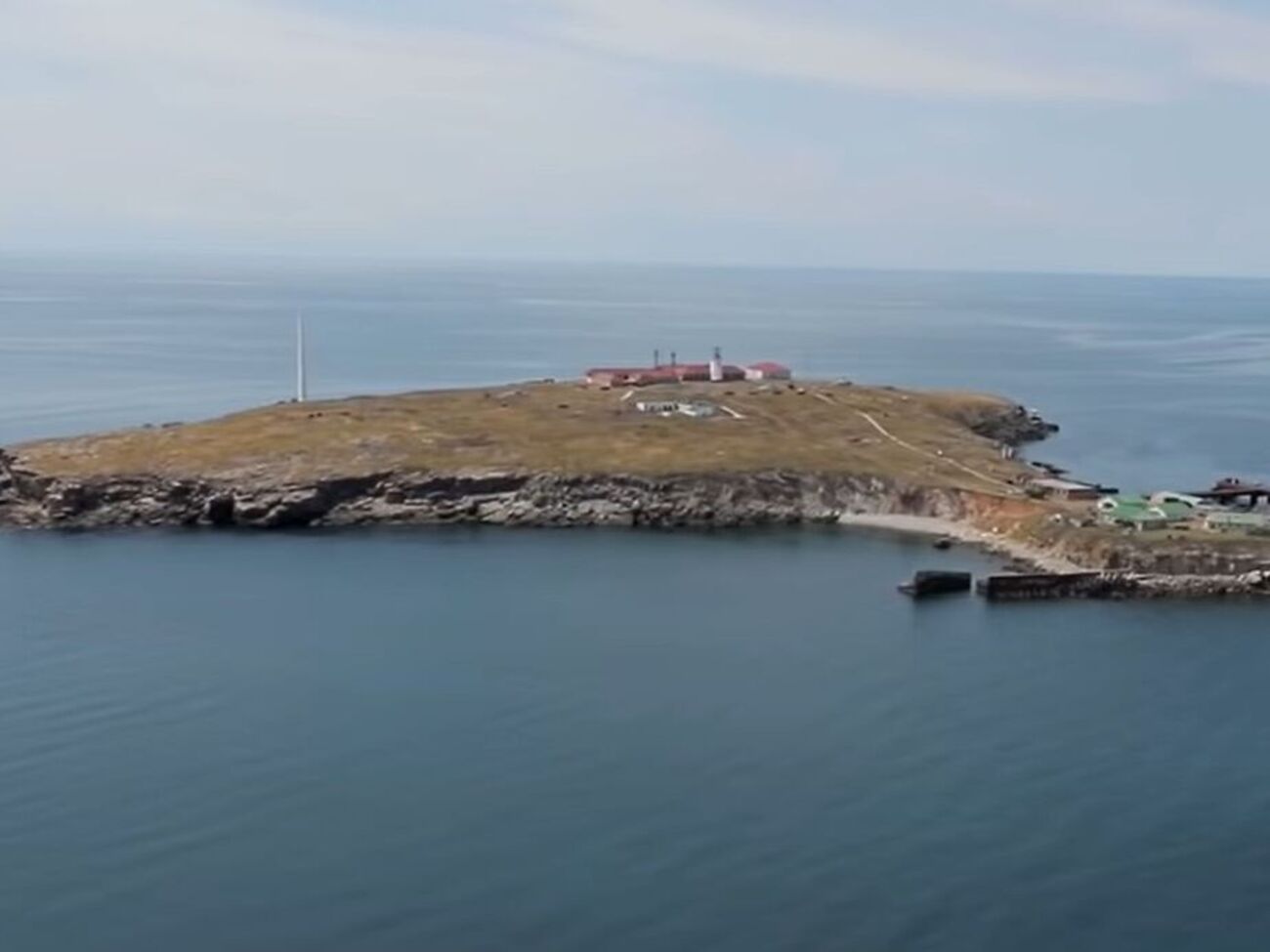 Остров Змеиный в Черном море временно захвачен российскими оккупантами