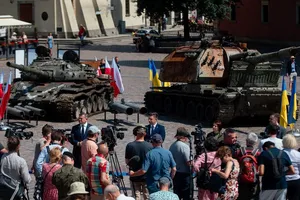 "Російські танки таки увійшли в країну НАТО". У Варшаві відкрили виставку розбитої українцями військової техніки РФ