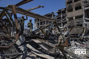 По словам Андрющенко, изъятие тел и их захоронение российские оккупанты не планируют