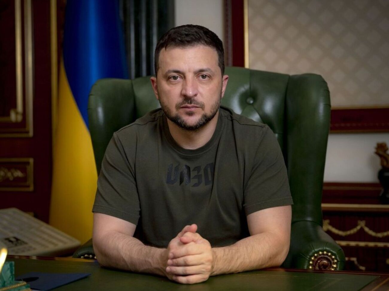 Зеленский:&nbsp;И я прошу каждого и каждую: всегда, когда вы слышите сирену воздушной тревоги, выходите в укрытие. Обязательно