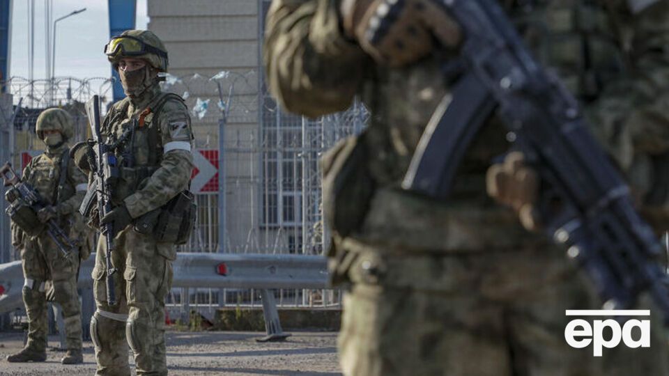 За даними Генштабу ЗСУ, на слов'янському напрямку ворог веде штурмові дії в напрямку Довгеньке – Долина