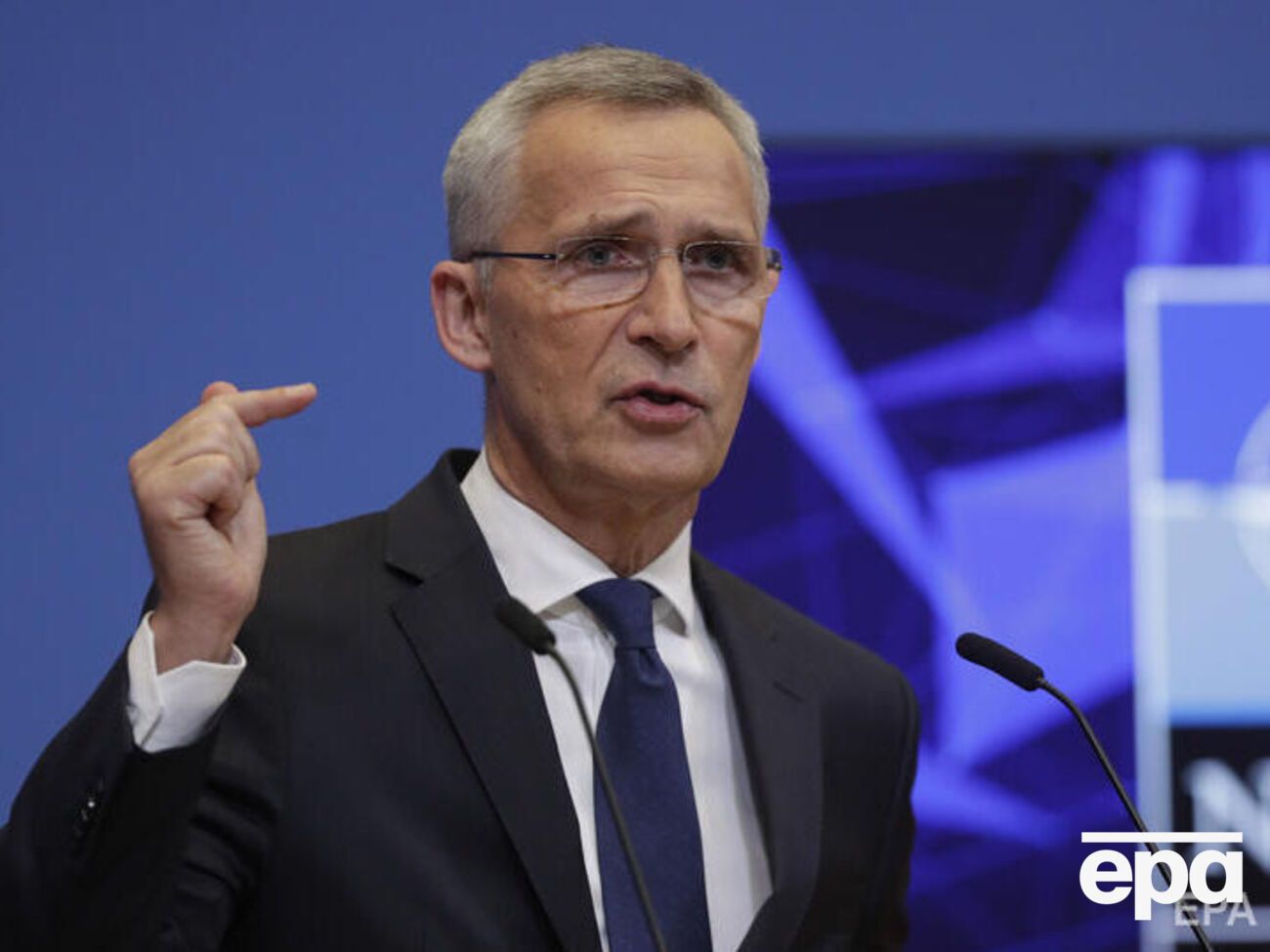 Столтенберг поговорив із Зеленським перед самітом