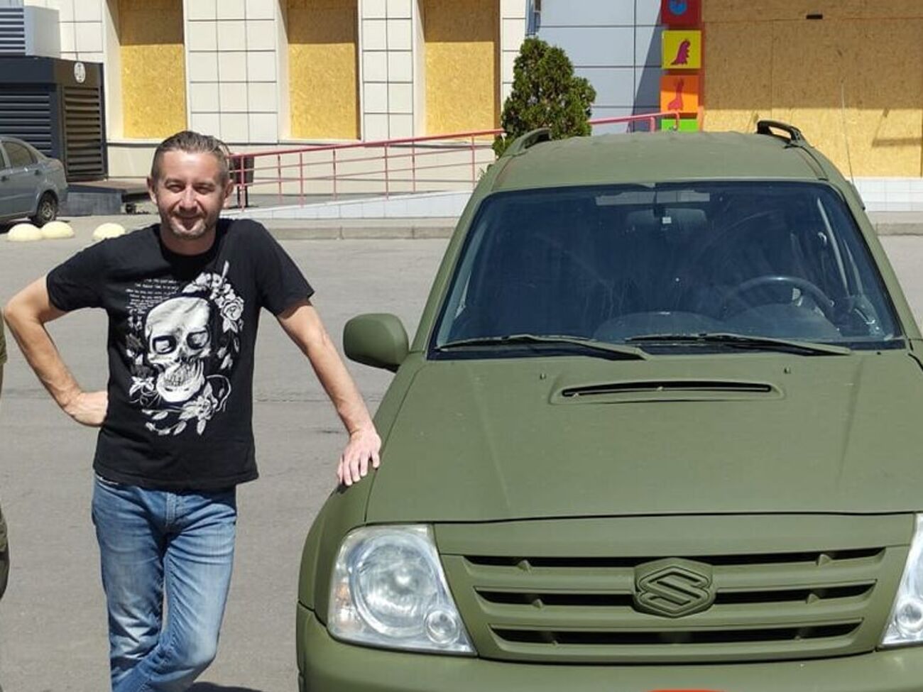 Жадан рассказал о своем волонтерстве