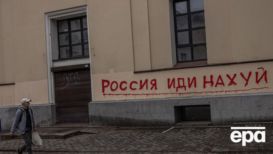 Жадан считает, что украинцам расслабляться не стоит