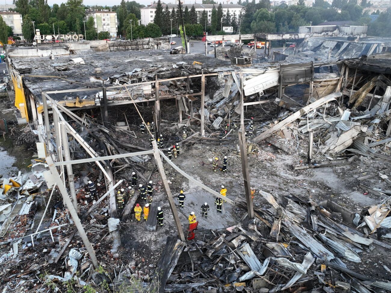 Администрация "Амстора" сообщила в чате ТРЦ, что с 23 июня он не будет закрываться во время воздушной тревоги, отметил мэр Кременчуга