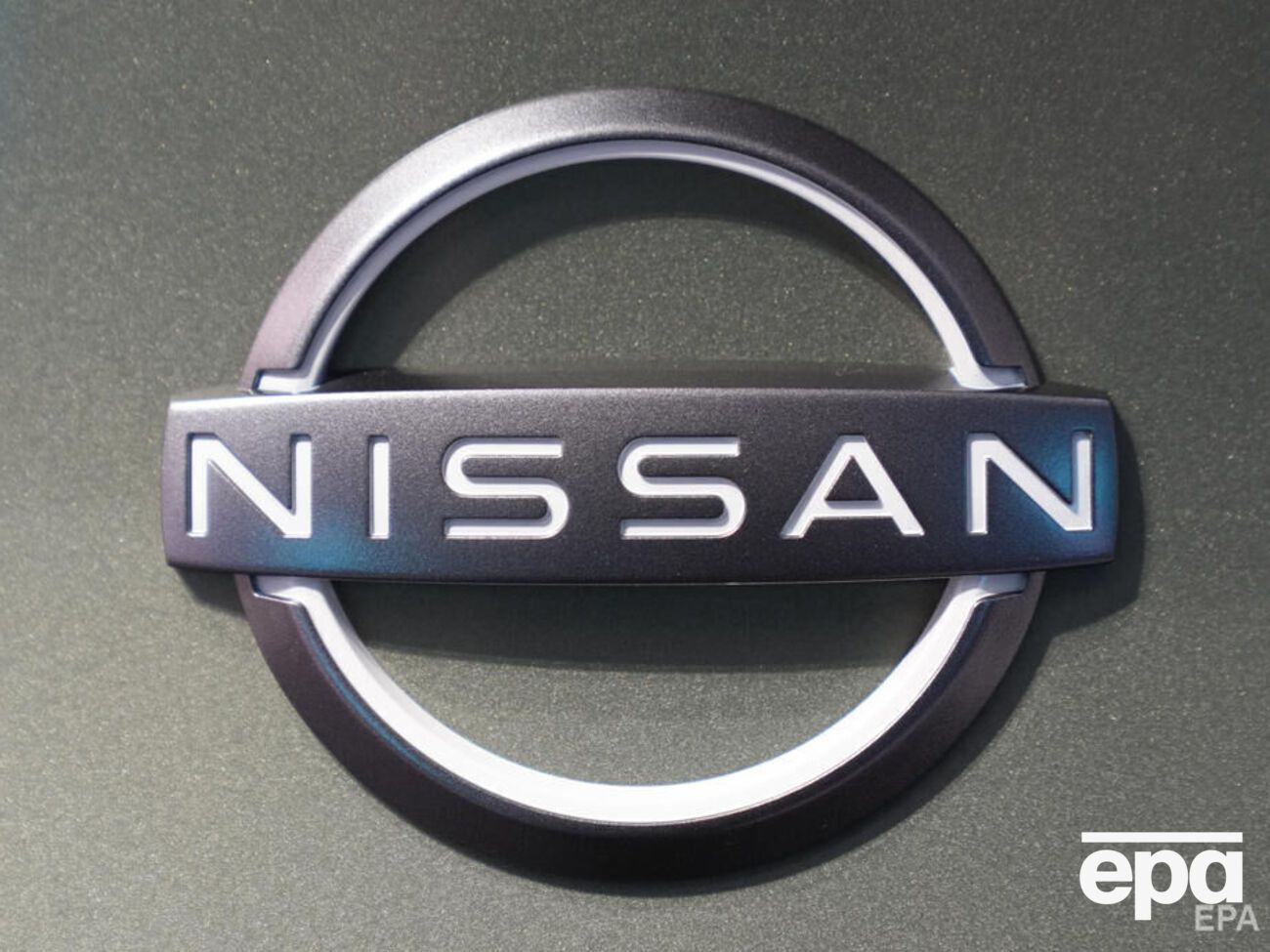 Про рішення Nissan уже повідомила співробітників, пише агентство
