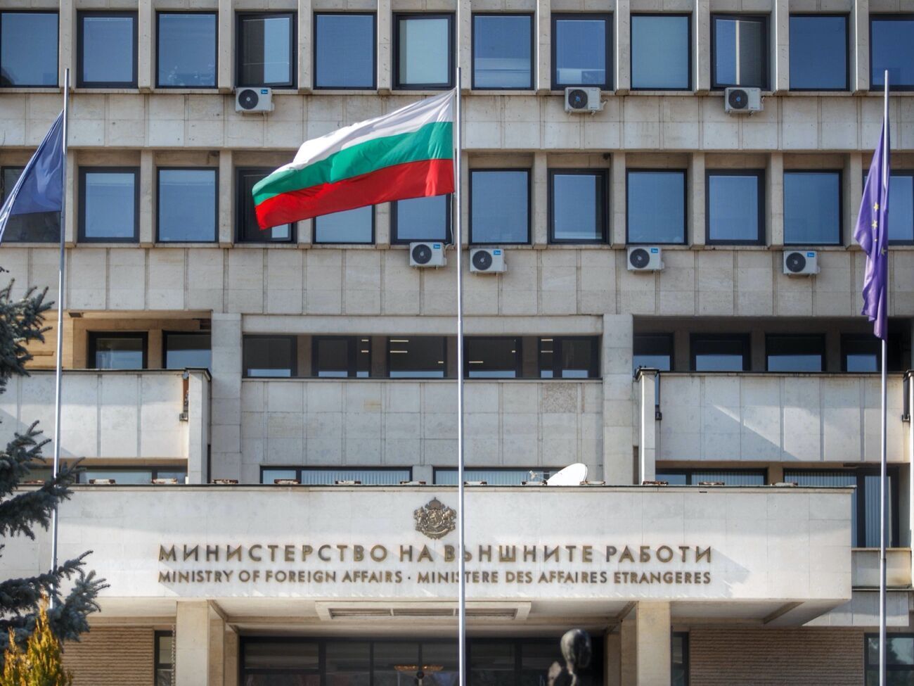 У МЗС Болгарії надали послу РФ імена 70 співробітників представництв РФ, які мають покинути країну до опівночі 3 липня