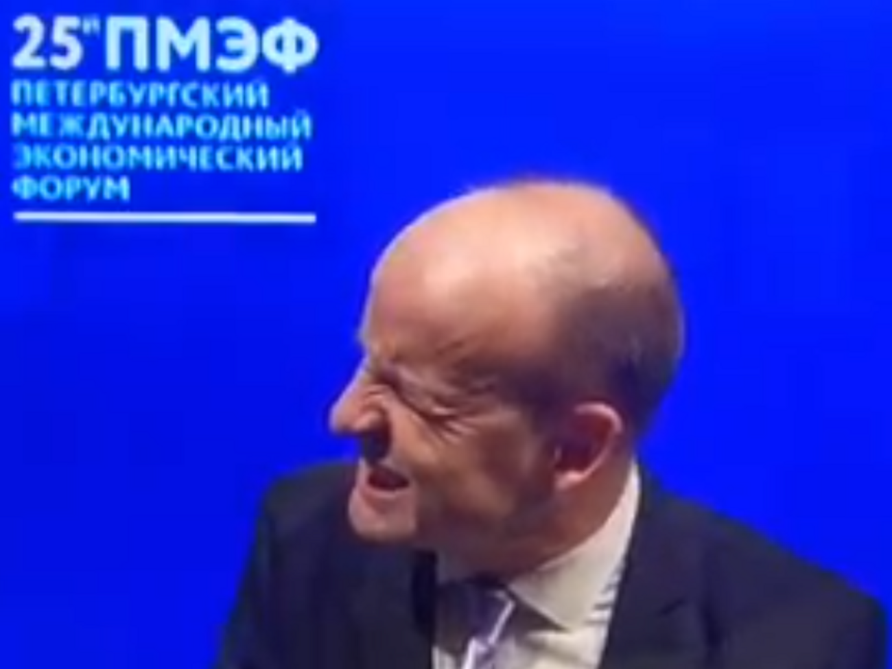 Великий в образе Путина:&nbsp;Рад здесь видеть многих уважаемых международных неизвестных мне людей