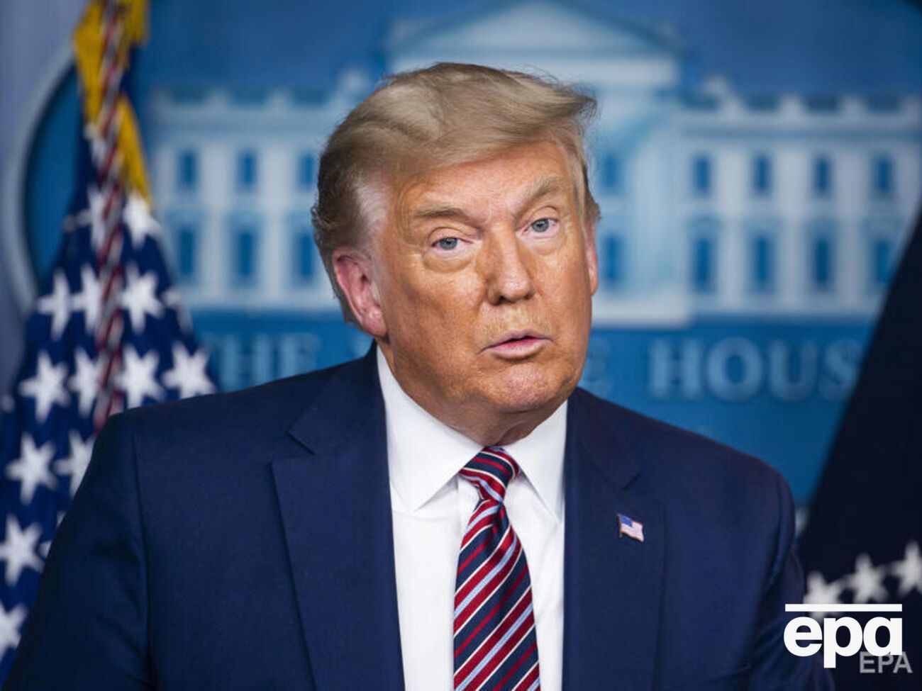 По словам Хатчинсон, Трамп требовал отвести его на штурм Капитолия