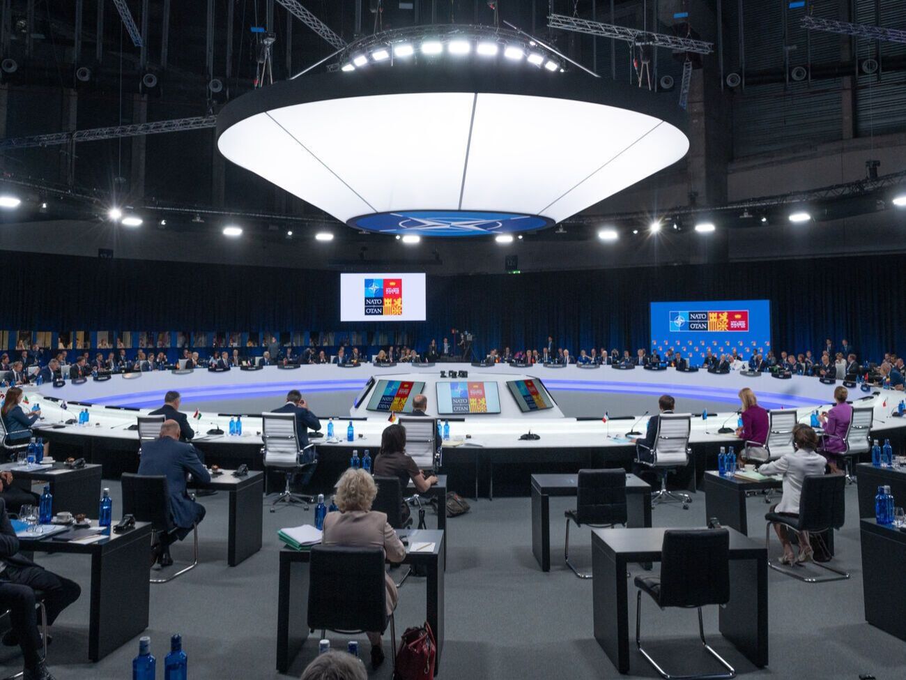 Присоединение Финляндии и Швеции сделает их более защищенными, НАТО &ndash; сильнее, а евроатлантическую зону &ndash; более безопасной, говорится в заявлении лидеров стран Альянса