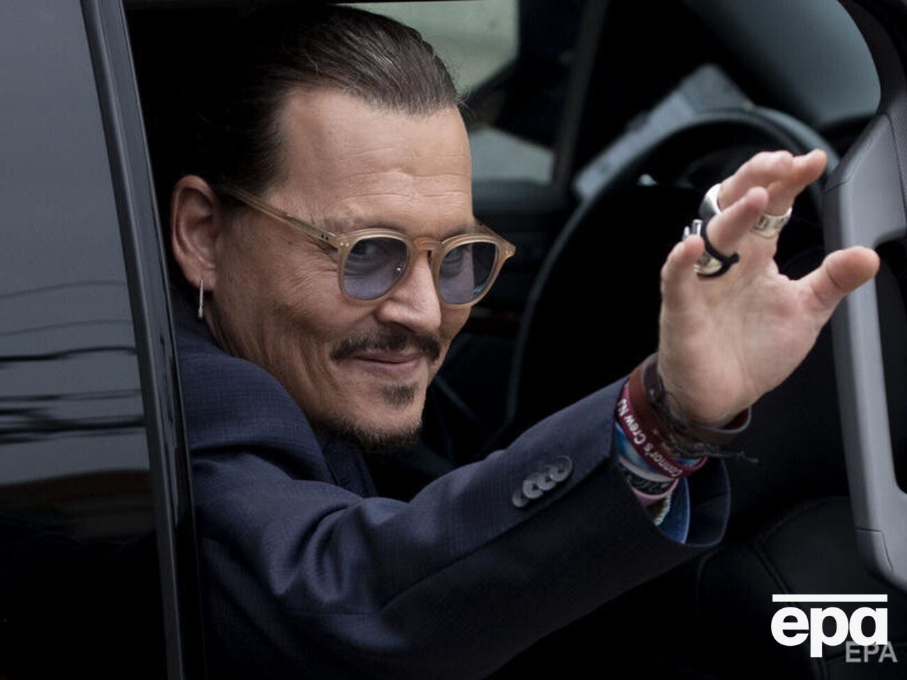 Депп сыграл Джека Воробья в пяти фильмах о пиратах