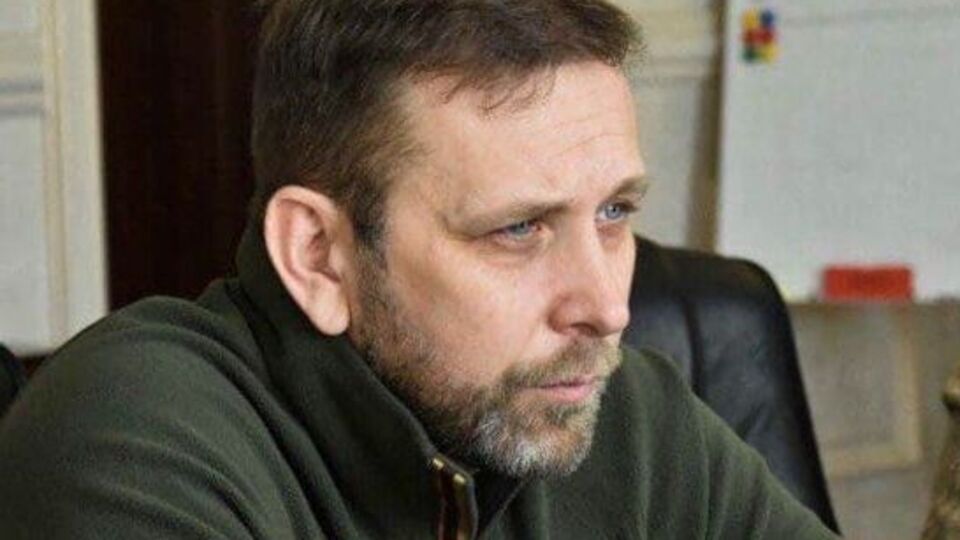 Олександр Щуцький: Вантажі гуманітарні, ті ж броники, тепловізори, які нам потрібні на передову, вони стояли разом у загальній черзі з транспортом для власного використання