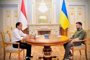 После визита в Украину и встречи с Зеленским Видодо (слева) отправится в Москву на переговоры с Путиным