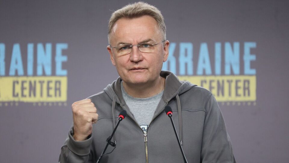 Садовый не собирается демонтировать кафе, где побывала Анджелина Джоли