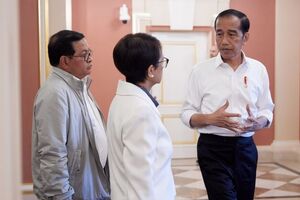 Видодо (справа) заявил, что поддерживает усилия ООН по разблокировке экспорта зерна из Украины