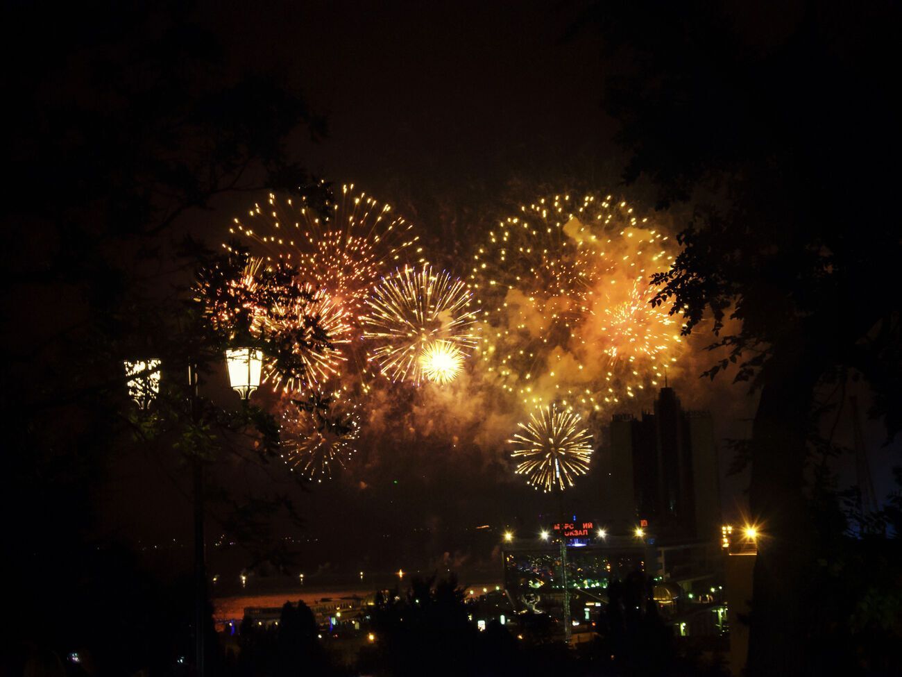 Феєрверки в Одесі заборонили до скасування воєнного стану або виходу окремого розпорядження