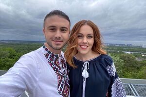 Тополя зі співачкою Alyosha виховують трьох дітей
