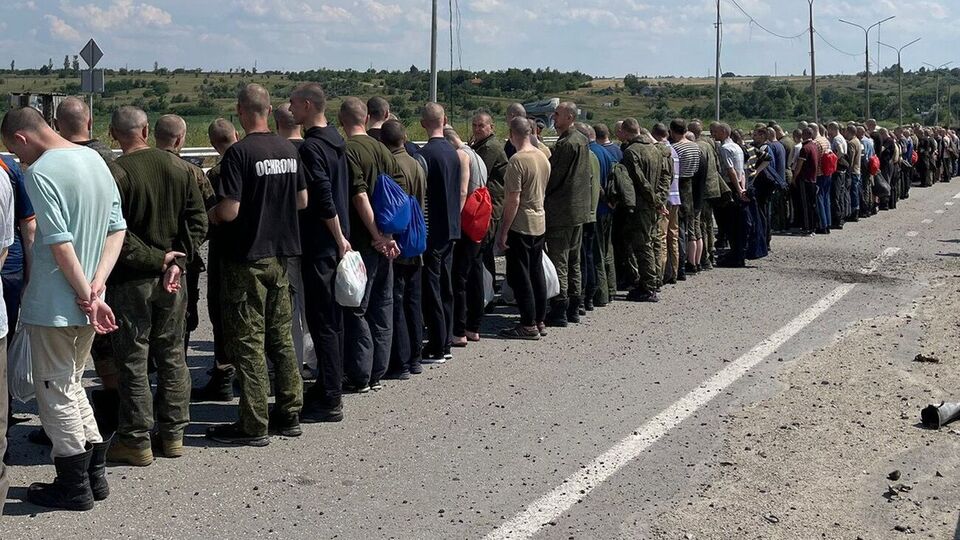 Імен звільнених із полону окупантів українських захисників у ГУР не називали, але опублікували їхні фото