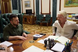 В ОП говорят, что Брэнсон был поражен оптимизмом украинцев, которые уже думают о послевоенном восстановлении страны