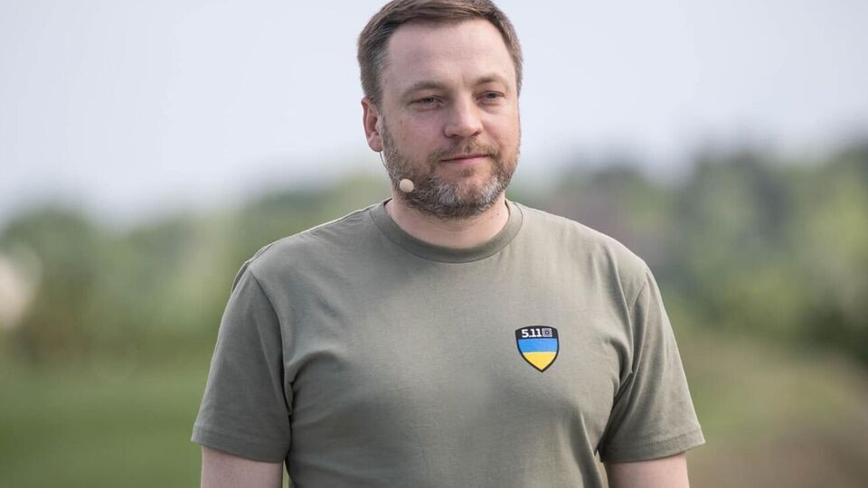 Монастырский отметил, что на захваченных территориях Украины сейчас действуют сотни коллаборантов