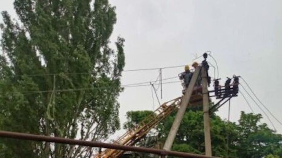 Без света остается 331 населенный пункт Донецкой области