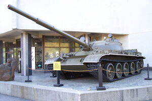 Defence Express отмечал, что Т-62 – устаревшая техника