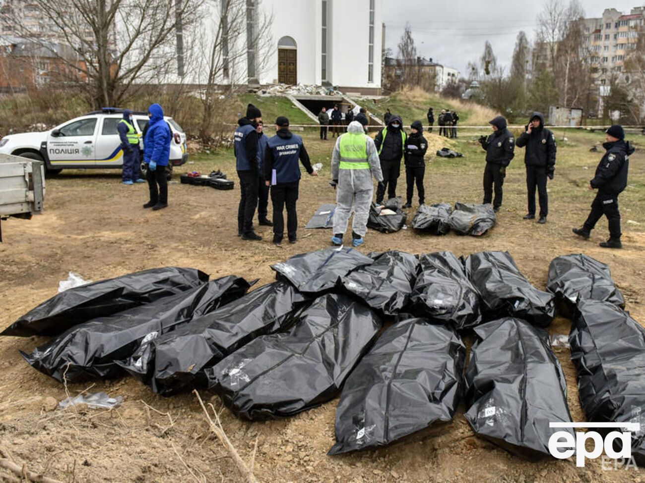 Тела мирных жителей находят на ранее оккупированных территориях