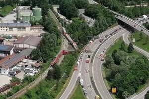Полиция сообщает о четырех погибших и 60 пострадавших