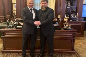 Кадиров (на фото праворуч) повідомив про зустріч із Шойгу в Москві