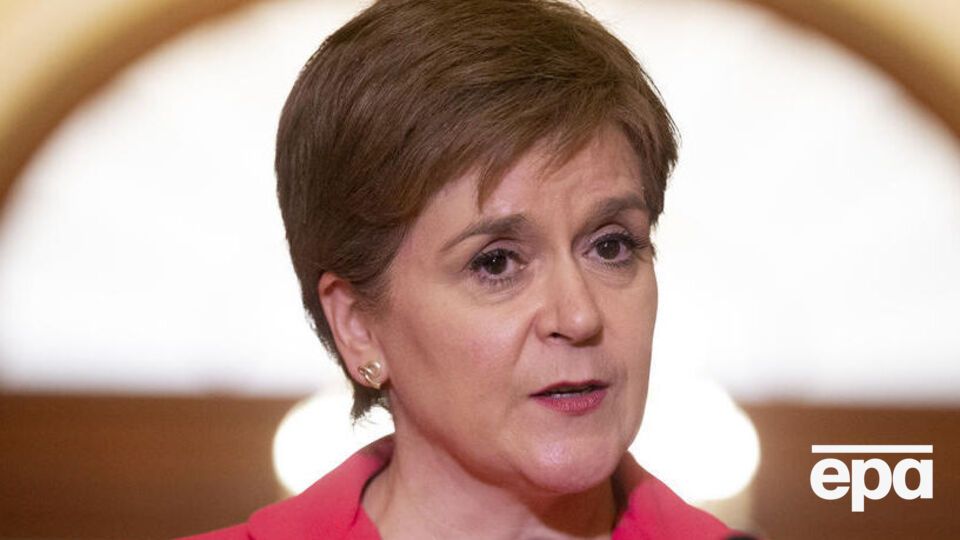 По словам Стерджен, референдум будет консультативным, а не самостоятельным