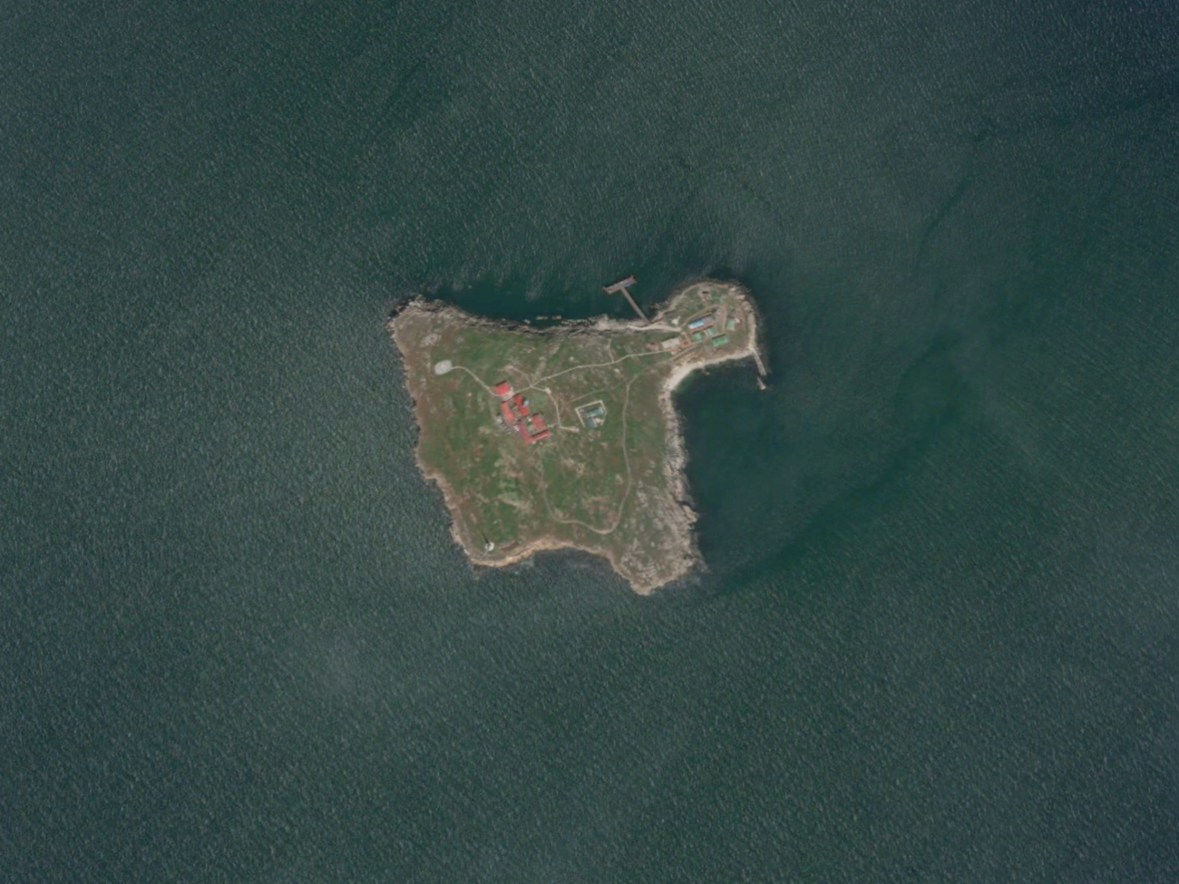 Оккупанты сбежали с острова после активных атак по нему украинских военных